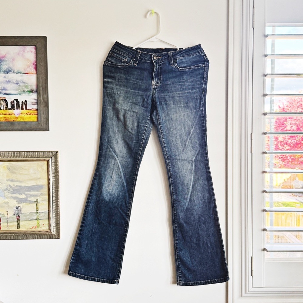 JESSICA SIMPSON Rockin curvy bootcut denim jeans Size 28 short